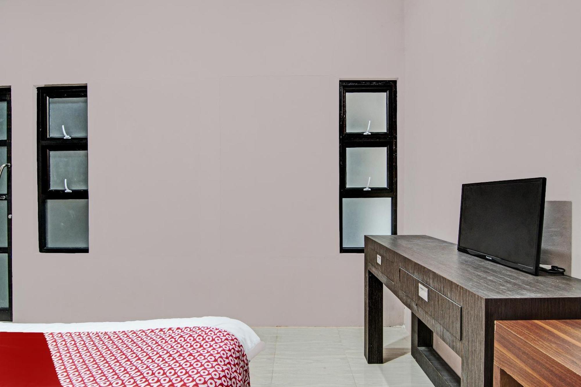 Oyo 92330 Hotel Rindu Sempadan Near Taman Wisata Rindu Sempadan Pekanbaru Dış mekan fotoğraf